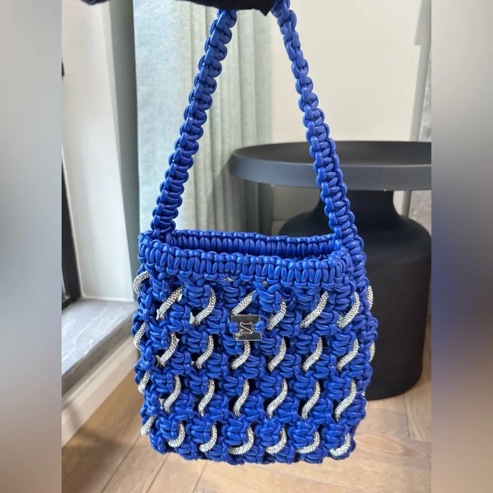 Yuzefi Woven Crystal Tote Bag - Picture 6 of 16